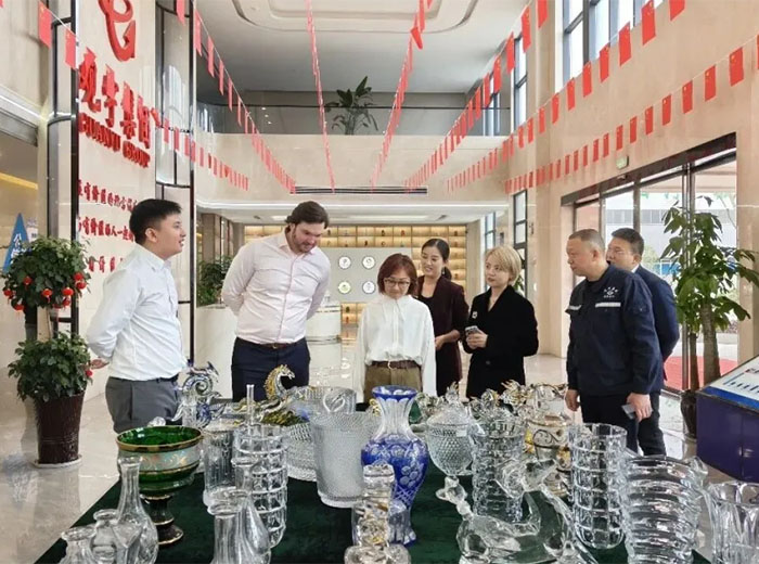 深化國(guó)際交流 開(kāi)拓合作新局｜熱烈歡迎格蘭父子Anthony Hughes一行蒞臨觀(guān)宇集團(tuán)參觀(guān)交流
